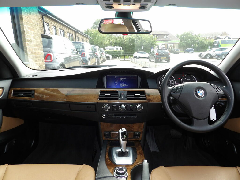 BMW 5 Series Se Grey #7