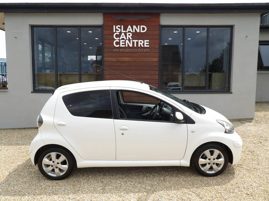 Toyota Aygo Hatchback Special Edition 1.0 Vvt-i Go White #2