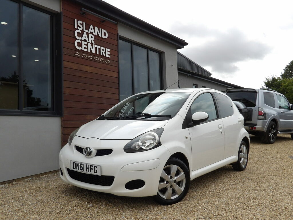Toyota Aygo Hatchback Special Edition 1.0 Vvt-i Go White