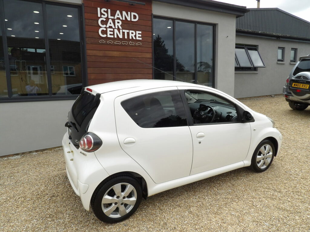Toyota Aygo Hatchback Special Edition 1.0 Vvt-i Go White #6