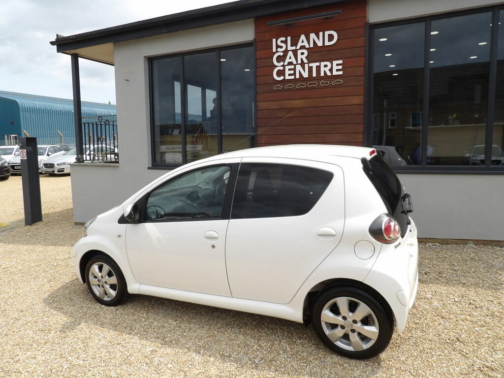 Toyota Aygo Hatchback Special Edition 1.0 Vvt-i Go White #4
