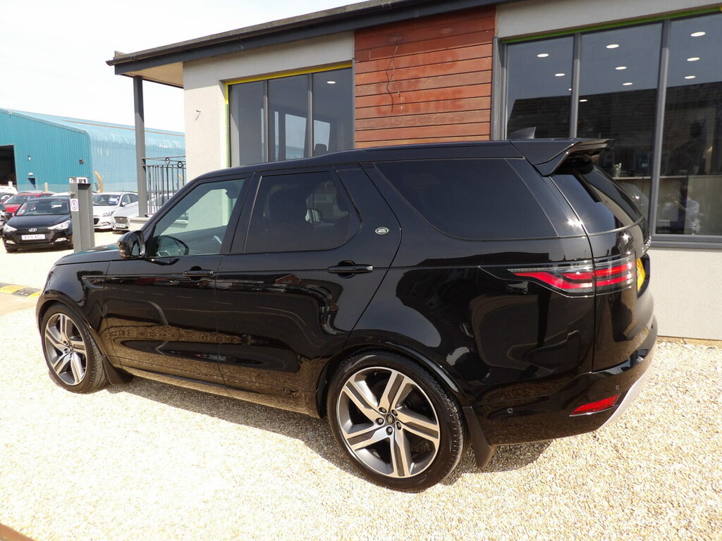Land Rover Discovery Sw 3.0 D300 Metropolitan Edition Black #4