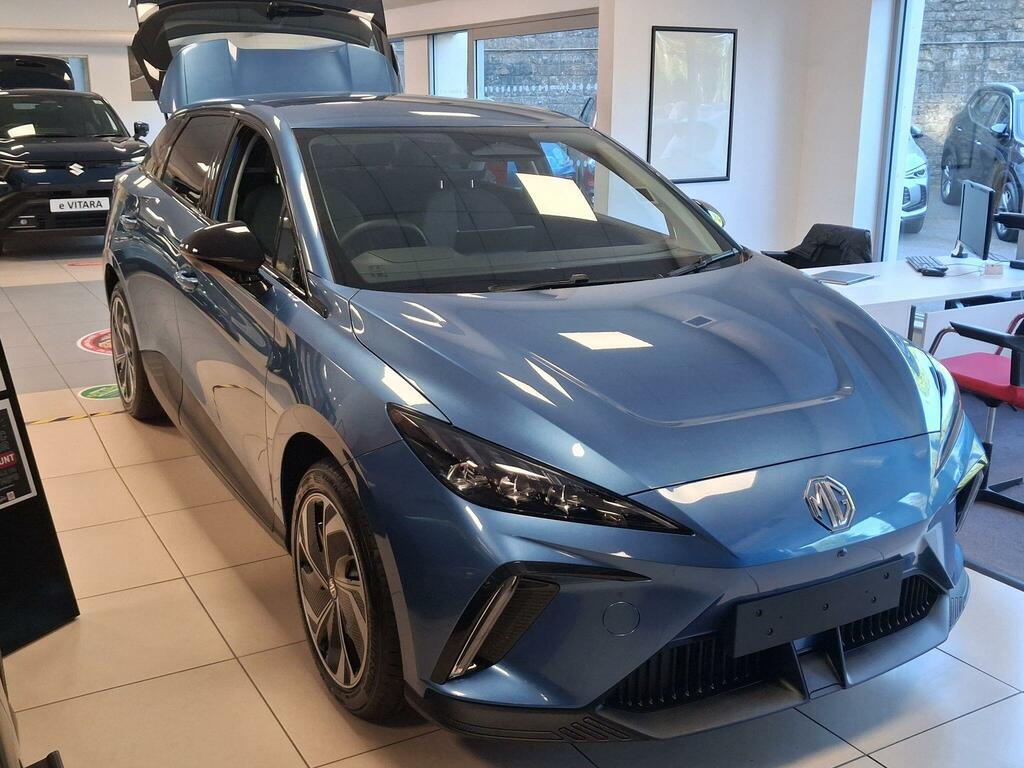 MG MG4 64Kwh Premium Long Range Blue