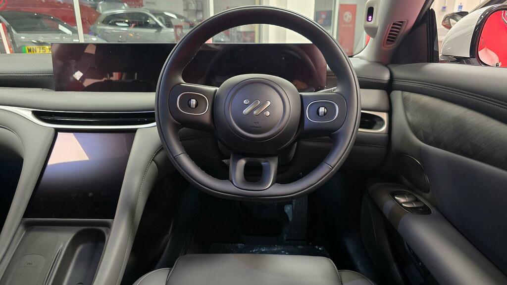 MG IM5 75Kwh Standard Range Saloon Grey #6