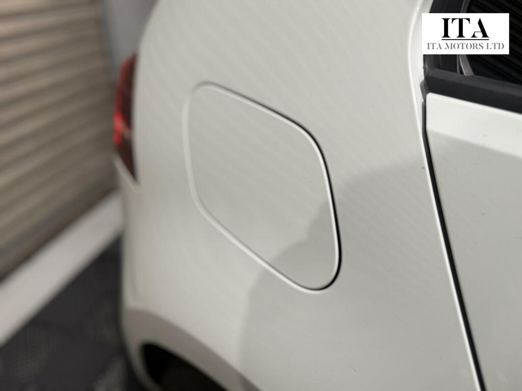 Volkswagen Golf 2.0 Tsi Gti 220Ps Dsg Sunroof, Winter Pk White #24