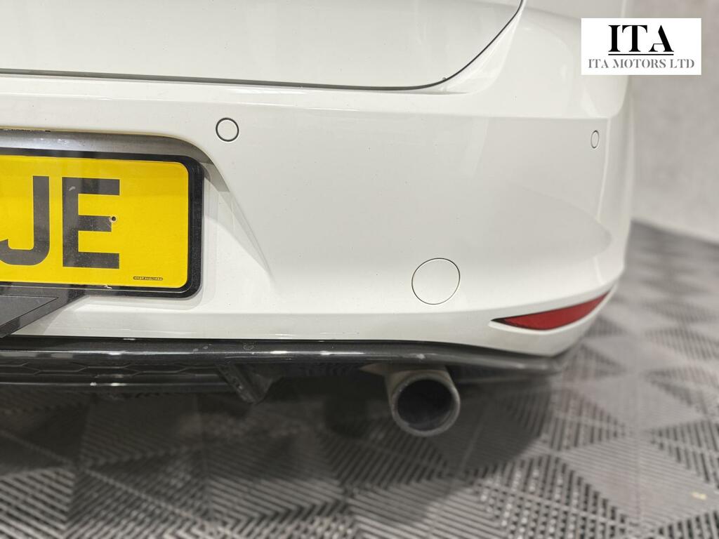 Volkswagen Golf 2.0 Tsi Gti 220Ps Dsg Sunroof, Winter Pk White #16