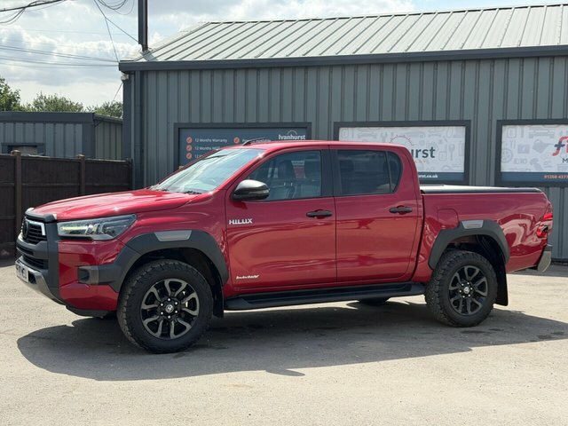 Toyota HILUX 2.8 D-4d Invincible X Pickup Double Cab KP70WEU Red #2