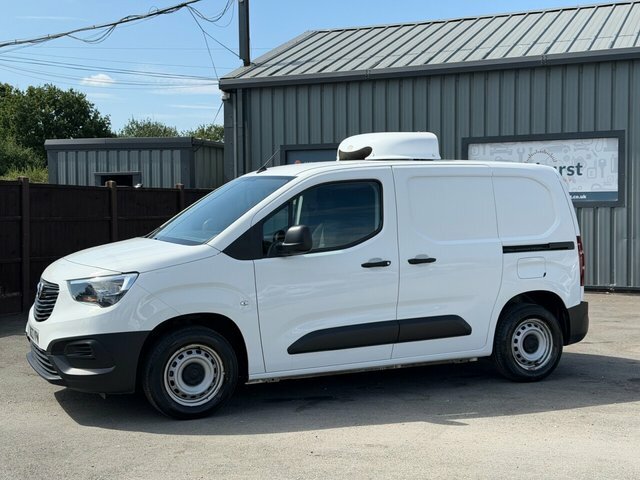 Vauxhall Combo 2300 1.5 Turbo D 100Ps H1 Sportive Van White #8