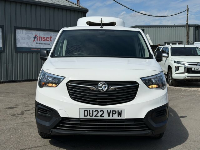 Vauxhall Combo 1.5 Turbo D 2000 Dynamic Panel Van Manu White #2