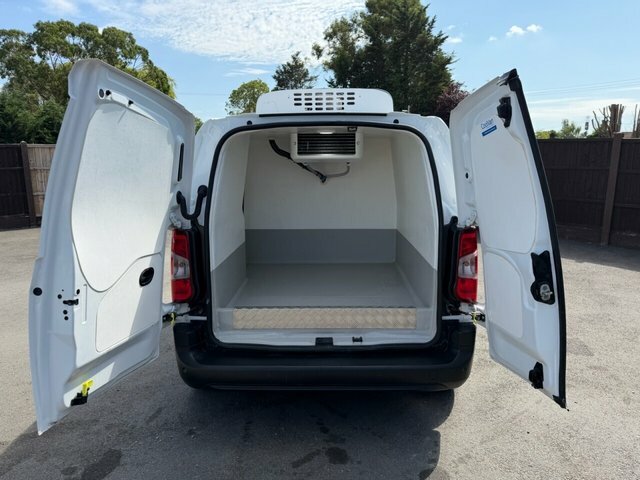Vauxhall Combo 2300 1.5 Turbo D 100Ps H1 Sportive Van White #16