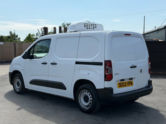 Vauxhall Combo 2300 1.5 Turbo D 100Ps H1 Sportive Van White #7
