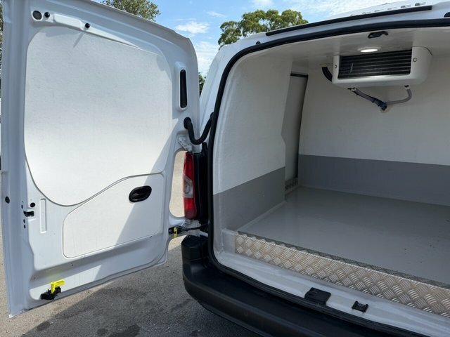 Vauxhall Combo 2300 1.5 Turbo D 100Ps H1 Sportive Van White #17