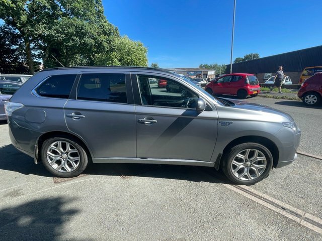 Mitsubishi Outlander 2.0H 12Kwh Gx4h Suv Plug-in Hybrid Cvt Grey #4