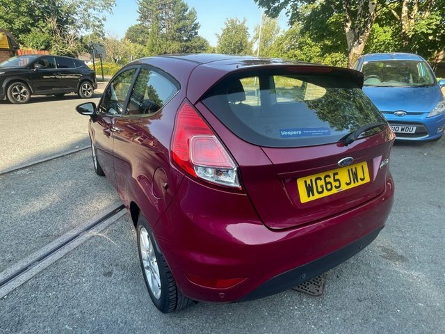 Ford Fiesta 1.25 Zetec Hatchback Euro 5 82 Red #6
