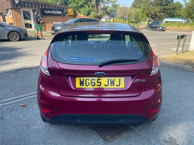 Ford Fiesta 1.25 Zetec Hatchback Euro 5 82 Red #5