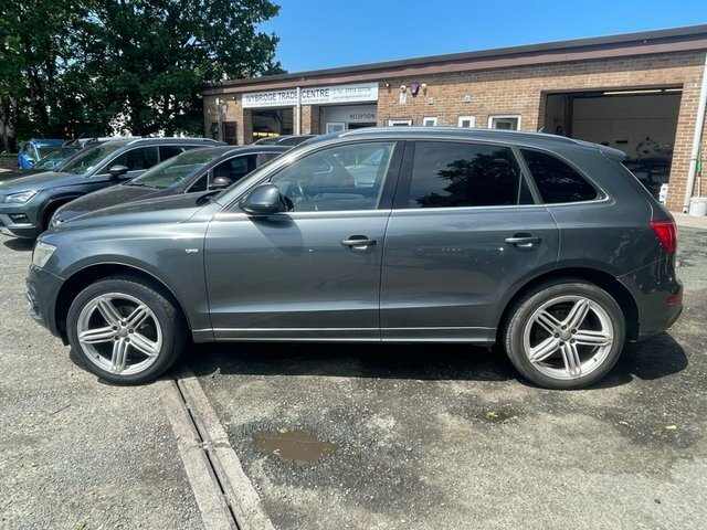 Audi Q5 White #8