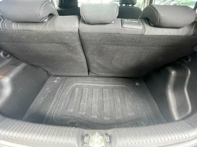 Kia Picanto White #14