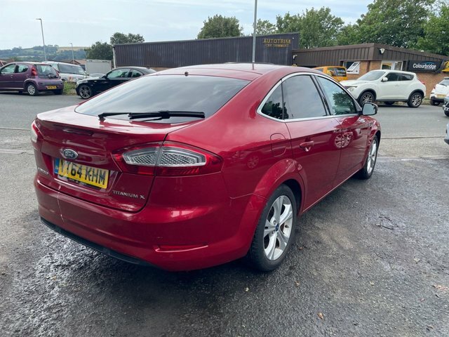 Ford Mondeo 2.0 Tdci Titanium X Business Edition Hatchback Red #4