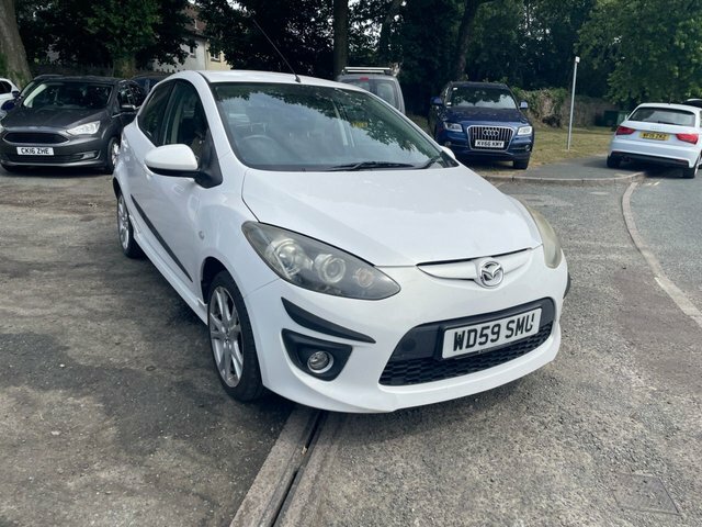 Mazda 2 1.5 Sport Hatchback Euro 4 103 White #3
