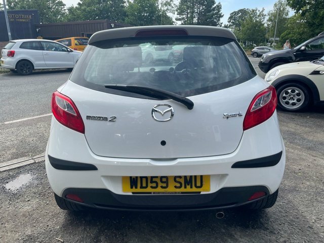 Mazda 2 1.5 Sport Hatchback Euro 4 103 White #6