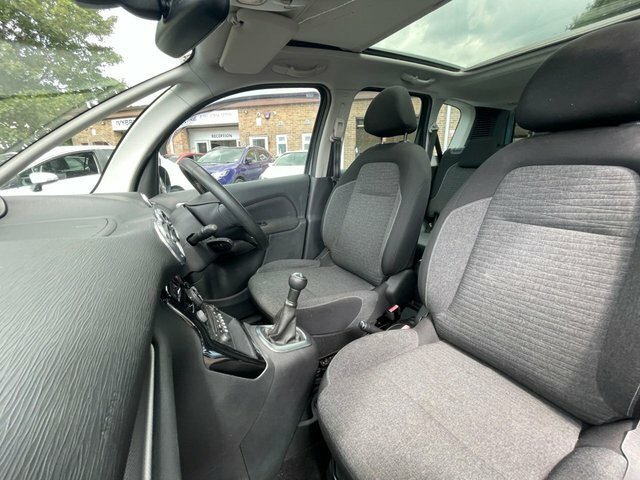 Citroen C3 Picasso Platinum White #16