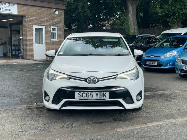 Toyota Avensis 2.0 D-4d Business Edition Plus Saloon M White #3