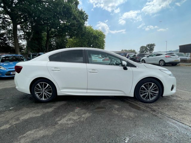 Toyota Avensis 2.0 D-4d Business Edition Plus Saloon M White #5