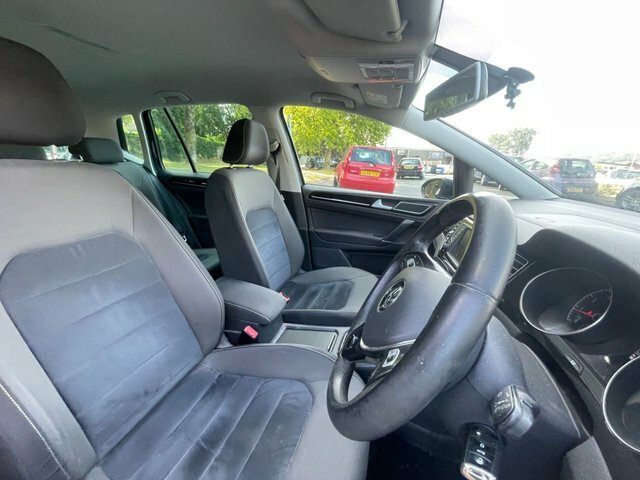 Volkswagen Golf SV 2.0 Tdi Se Black #12