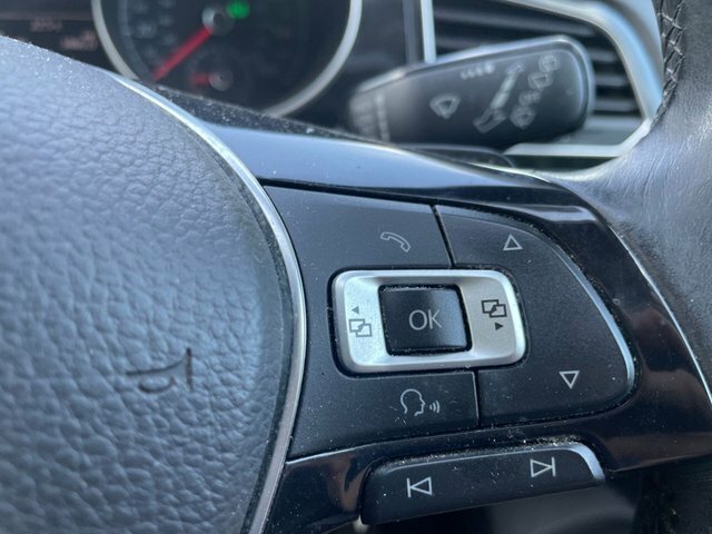 Volkswagen Golf SV 2.0 Tdi Se Black #23