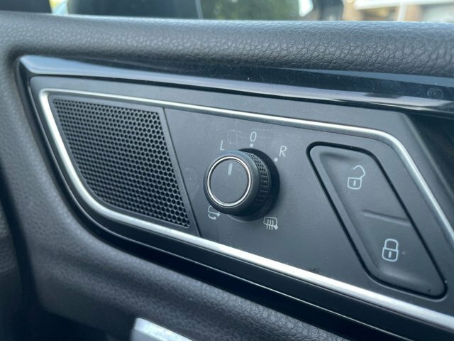 Volkswagen Golf SV 2.0 Tdi Se Black #26