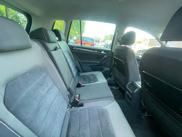 Volkswagen Golf SV 2.0 Tdi Se Black #13