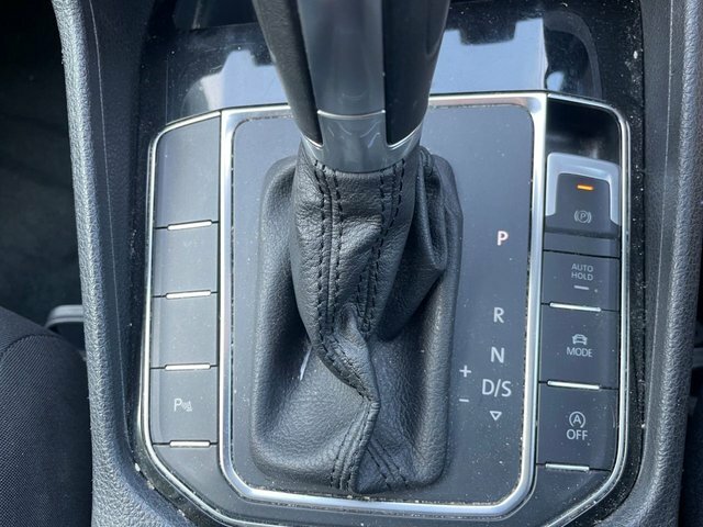 Volkswagen Golf SV 2.0 Tdi Se Black #21