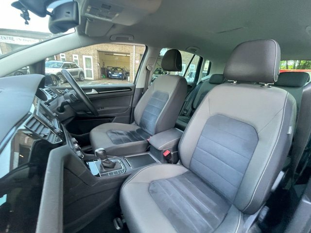 Volkswagen Golf SV 2.0 Tdi Se Black #17