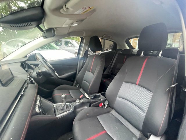 Mazda 2 Zda2 1.3 Sport Venture Euro 5 Red #17