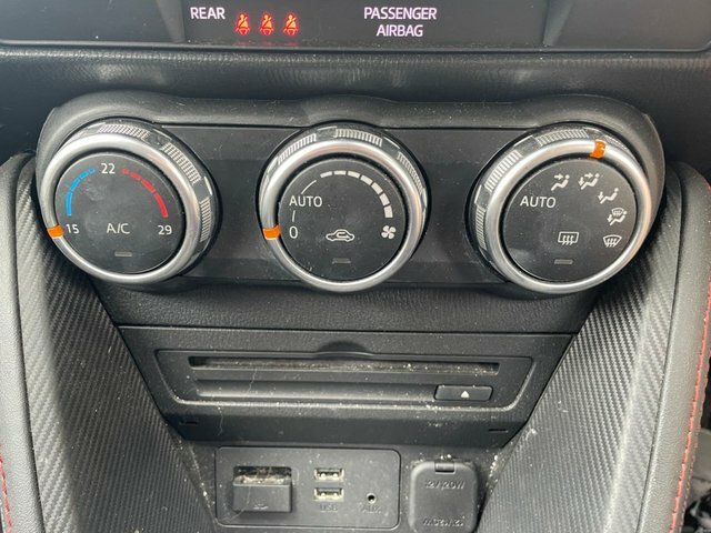 Mazda 2 Zda2 1.3 Sport Venture Euro 5 Red #20