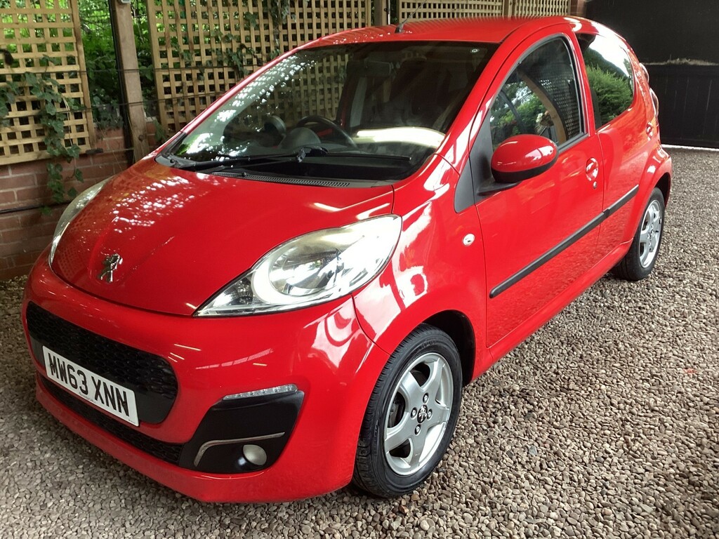 Peugeot 107 1.0 12V Allure Red #2