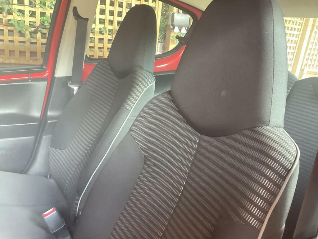 Peugeot 107 107 Allure Silver #10