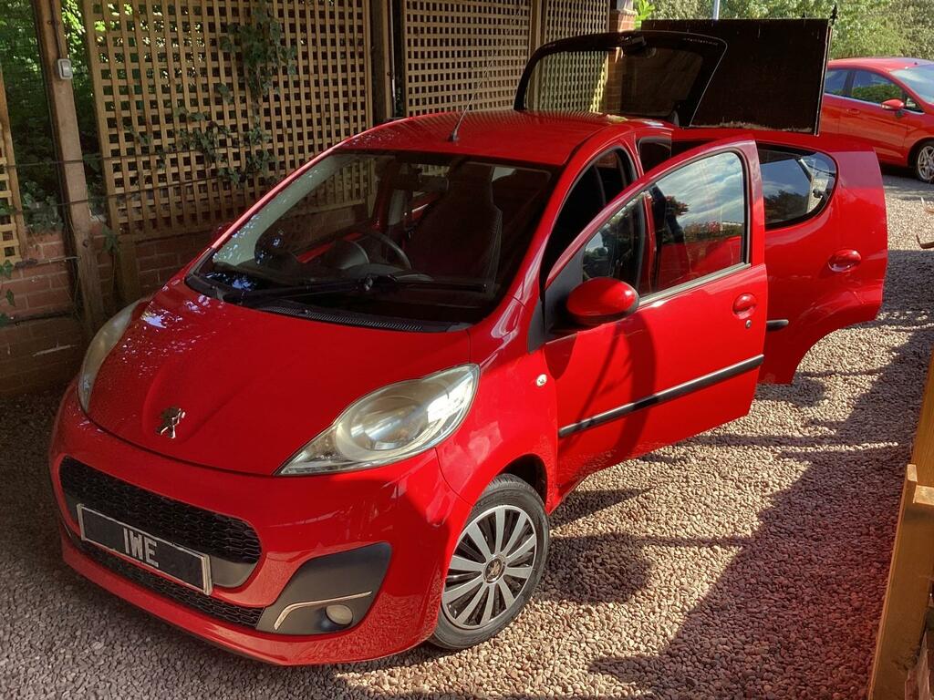 Peugeot 107 107 Allure Silver #18