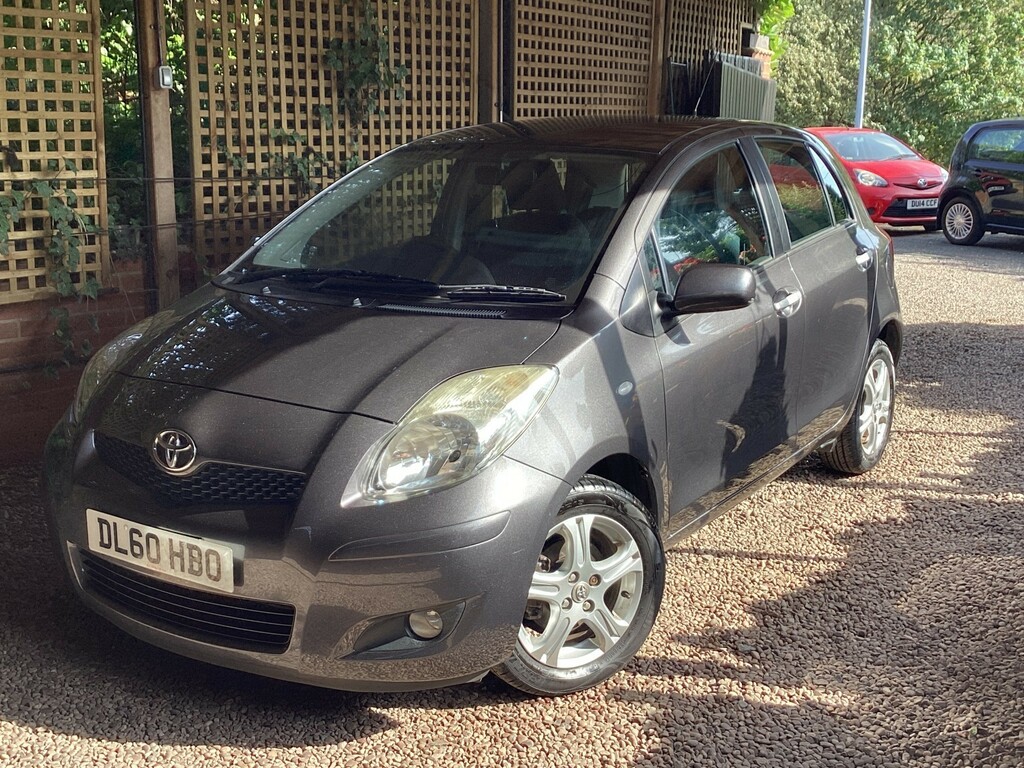 Toyota Yaris Sr Red #10