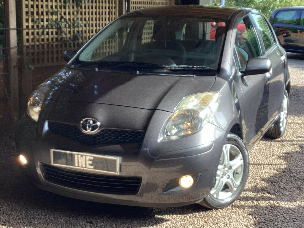 Toyota Yaris Sr Red #20