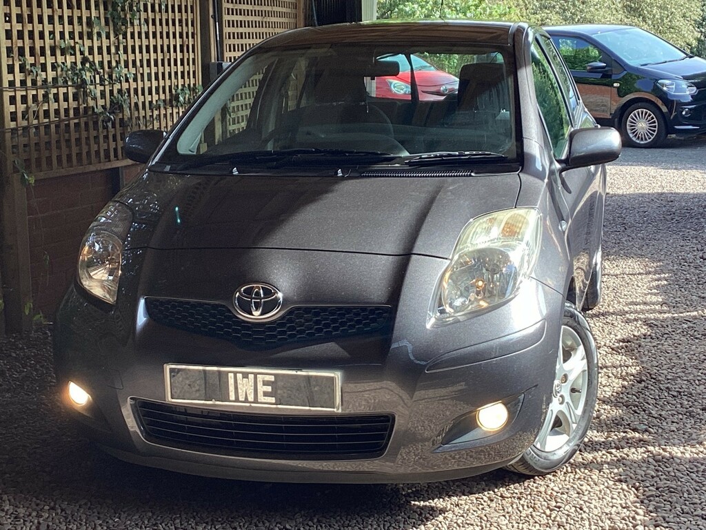 Toyota Yaris Sr Red #21