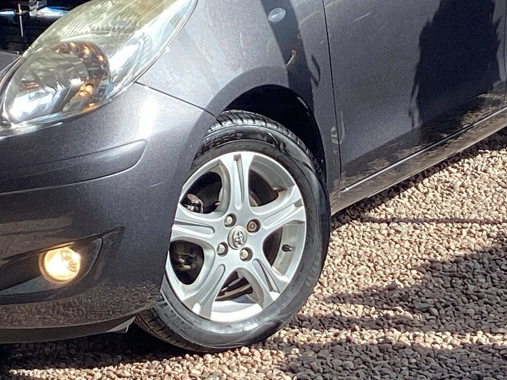 Toyota Yaris Sr Red #7