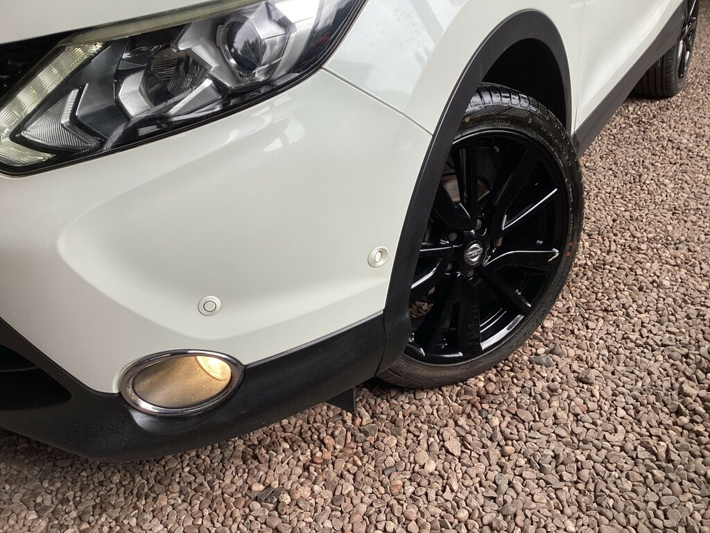 Nissan Qashqai 1.5 Dci Tekna White #4
