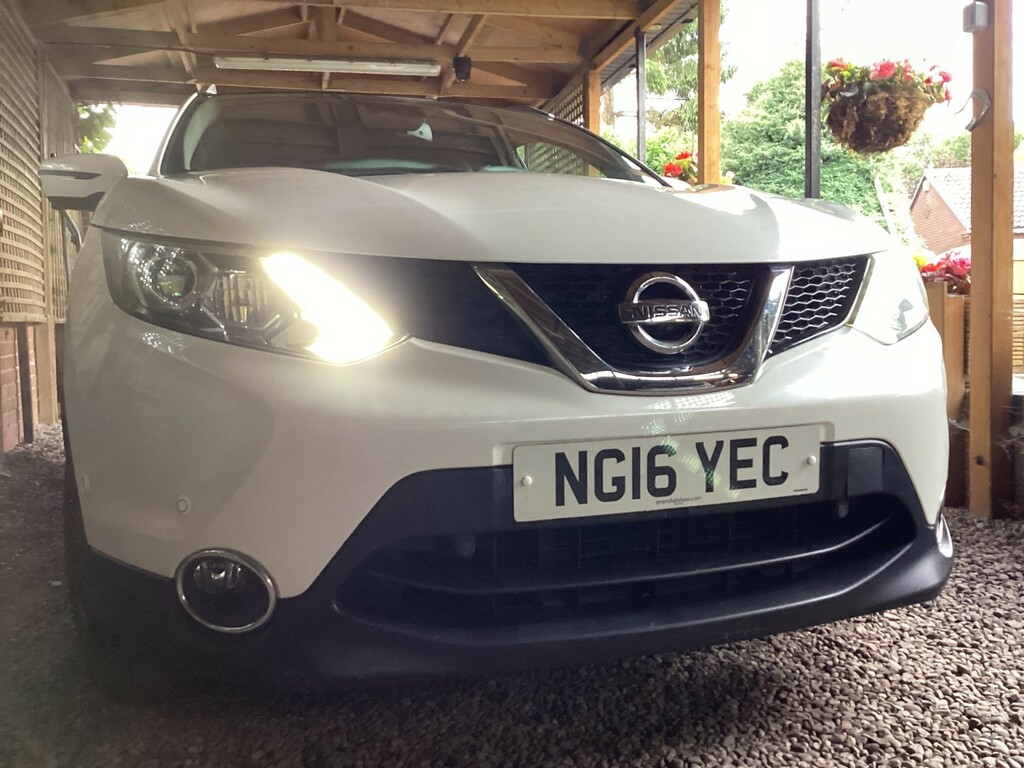 Nissan Qashqai 1.5 Dci Tekna White #2