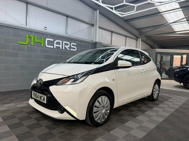 Toyota Aygo 2014 1.0 Vvt-i X-play Hatchback White