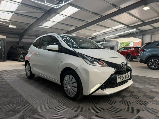 Toyota Aygo 2014 1.0 Vvt-i X-play Hatchback White #2