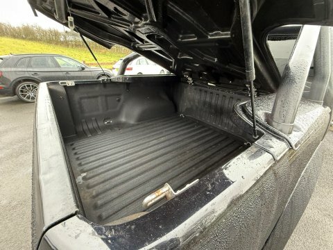 Volkswagen Amarok Bitdi Bluemotion Tech Dark Black #27