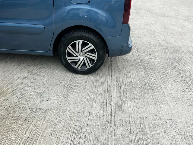 Citroen Berlingo 2017 1.6Hdi Feel Edition 98 Bhp Wheelchair Grey #11