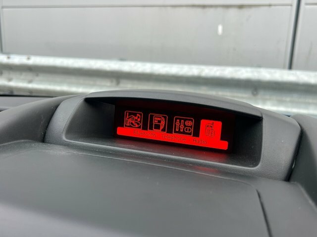 Citroen Berlingo 2017 1.6Hdi Feel Edition 98 Bhp Wheelchair Grey #29