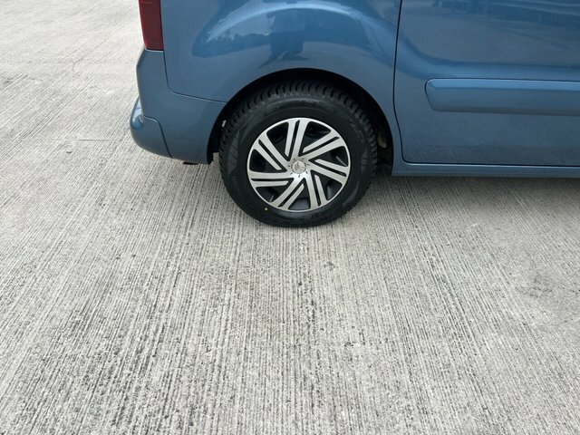 Citroen Berlingo 2017 1.6Hdi Feel Edition 98 Bhp Wheelchair Grey #10
